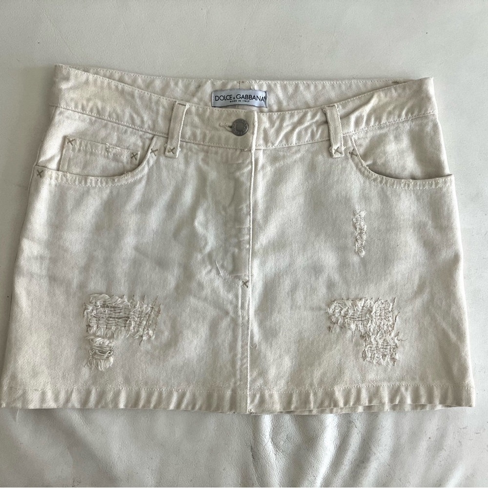 Dolce and Gabbana. Mini skirt denim off white color
